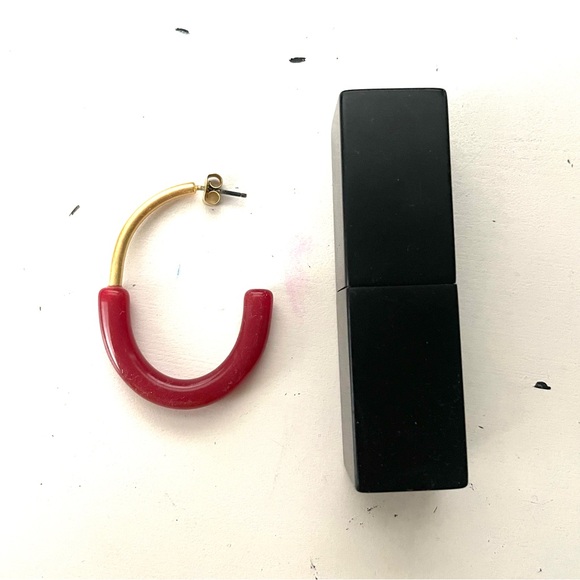 2 pair Madewell Half-and-Half Hoop Earrings Gold/Cherry & Gold/Tortoiseshell - Picture 10 of 10